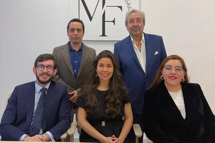 Equipo de MF Concierge Empresarial en su oficina de Madrid
